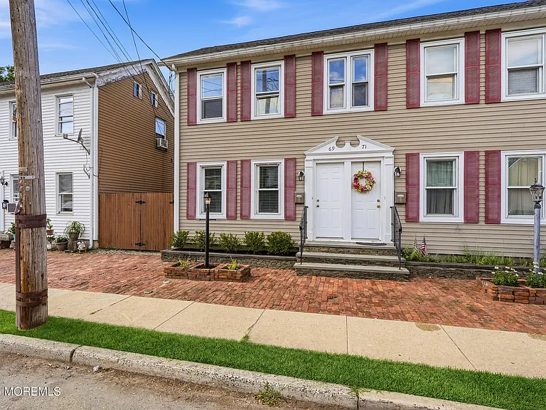 69 Linden Pl — Photo 2