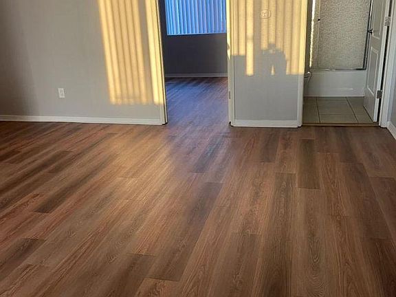 2nd image of 5010 S Figueroa St