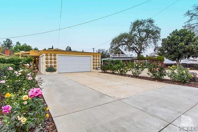 1st image of 711 Paige Ln