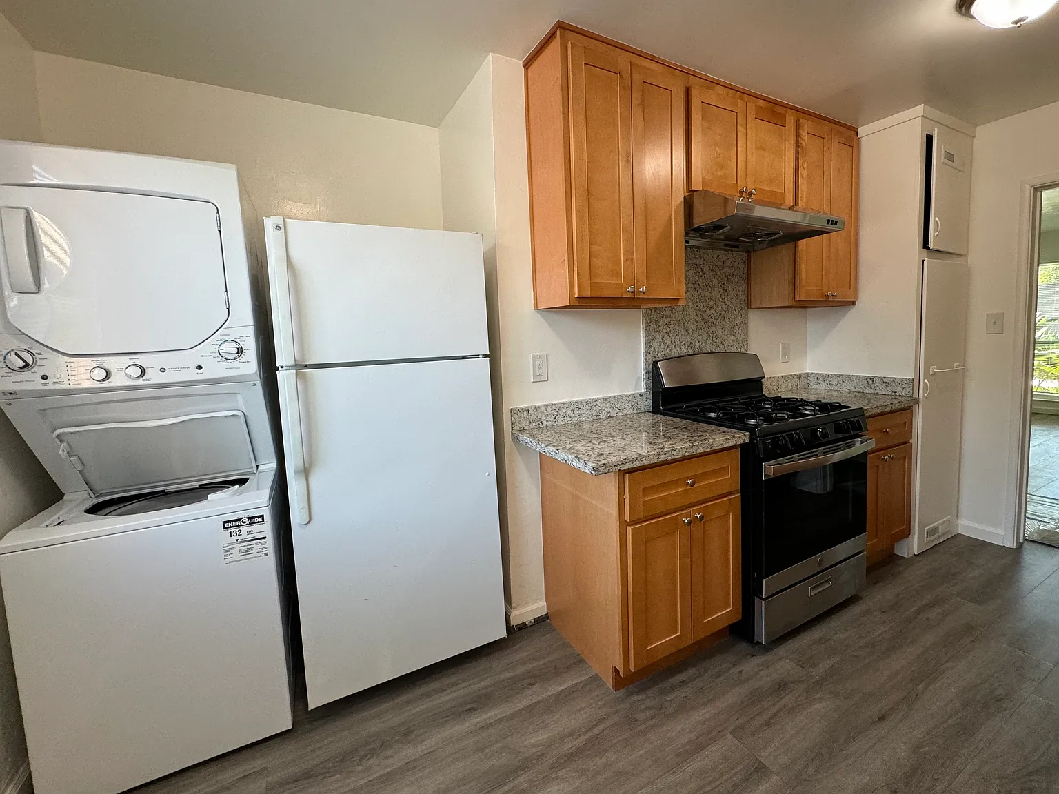 2 bed, 750 sqft, $2,650 — Photo 4