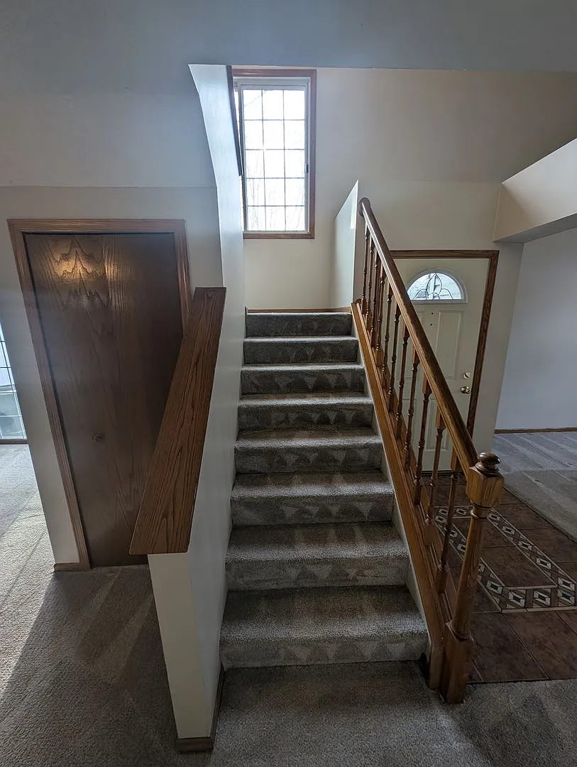 Beautiful 2bed 2bath Home in Mendota Heights — Photo 3