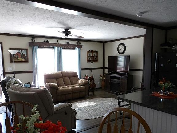 5th image of 2090 Landover Way