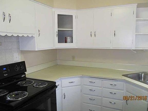 4th image of 917 Princeton Ave