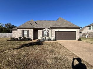 5119 Featherbend Ln, Bartlett, TN 38002