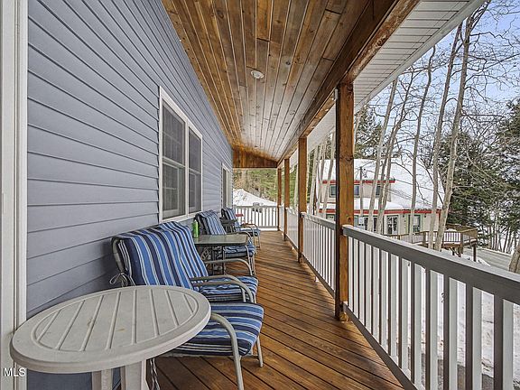 4th image of 2018 S Shore Road