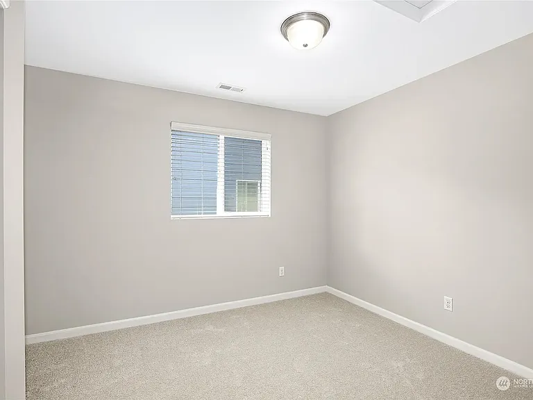 17624 32nd Dr SE — Photo 15