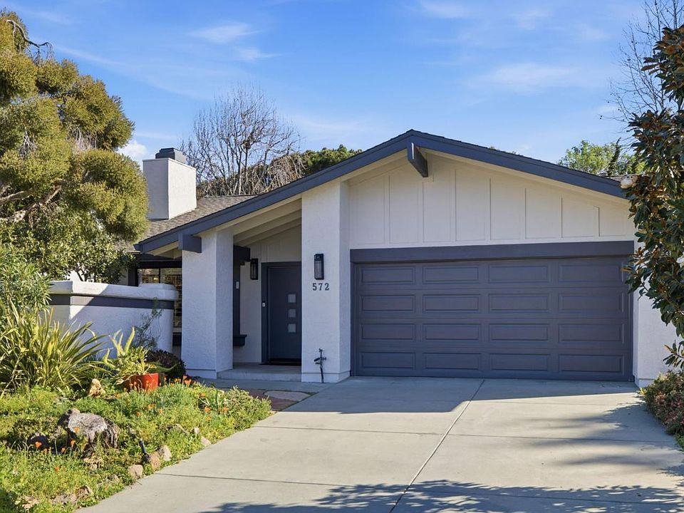1st image of 572 Seahorse Ln