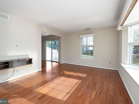 5th image of 3505 Fenwick Ln