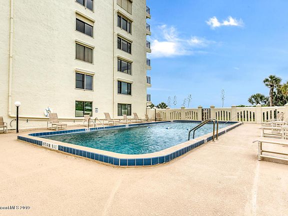 5th image of 3060 N Atlantic Ave APT 702