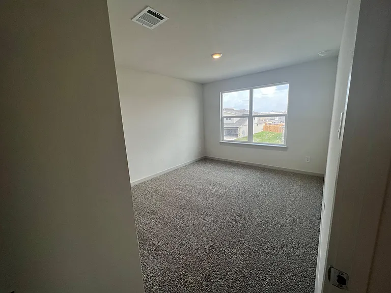 443 Wilshire Rd — Photo 11