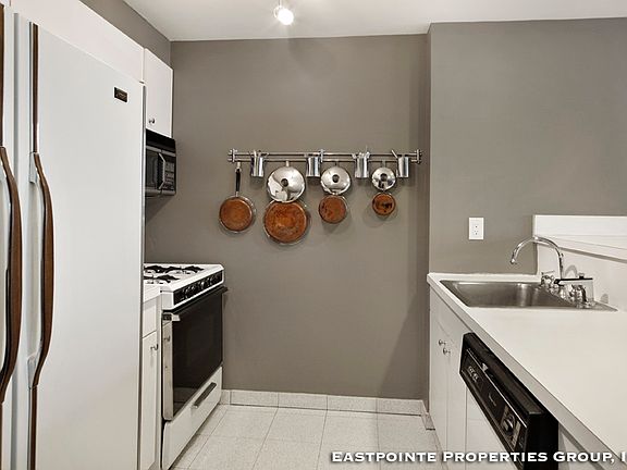 2nd image of 140 W 23rd St #A5