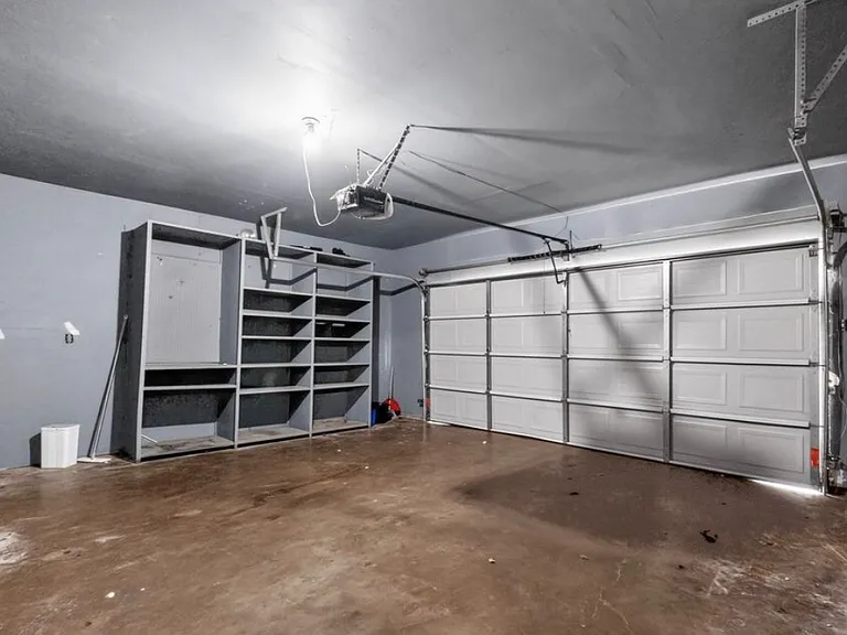 1545 Drury Dr — Photo 13
