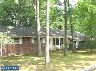 13 Conestoga Ln, Mount Laurel, NJ 08054