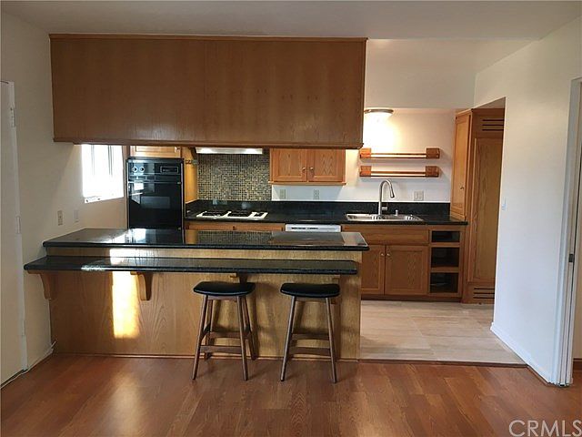 1st image of 310 Dahlia Pl