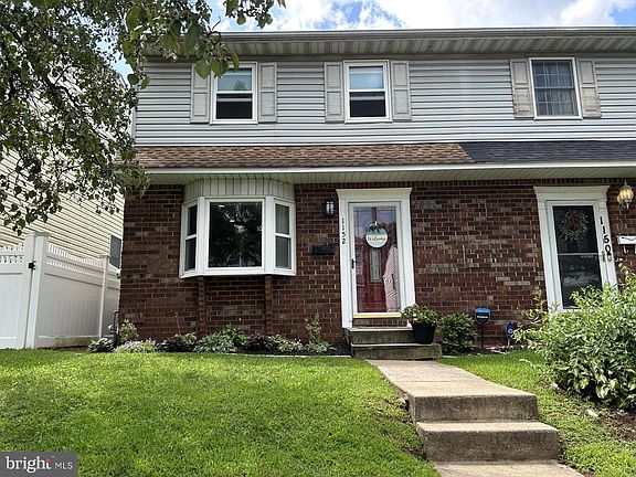 2nd image of 1152 Grove St