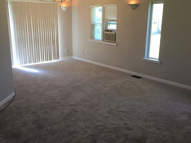 919 E McLeod Rd — Photo 17