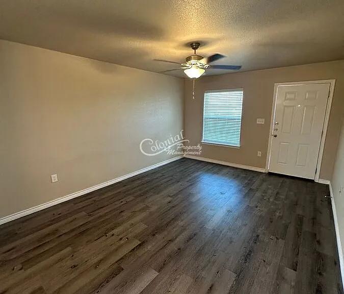 2403 Duntov Dr #B — Photo 3