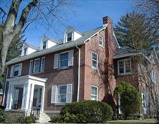 1st image of 135 Underwood Ave