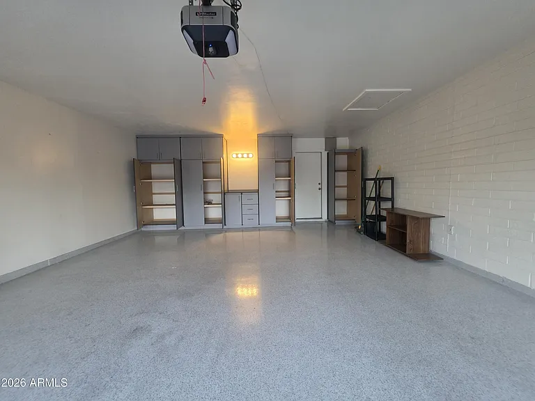 342 W Diana Ave — Photo 18