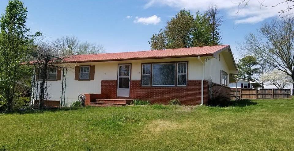 1st image of 10 Bobbie Ave
