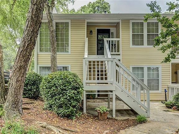 2nd image of 408 Countryside Ln SE