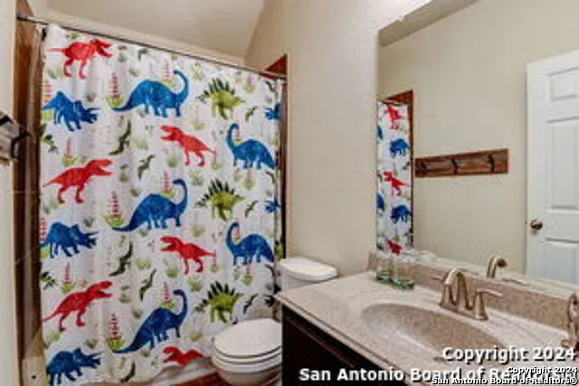 3929 Pease Park — Photo 17