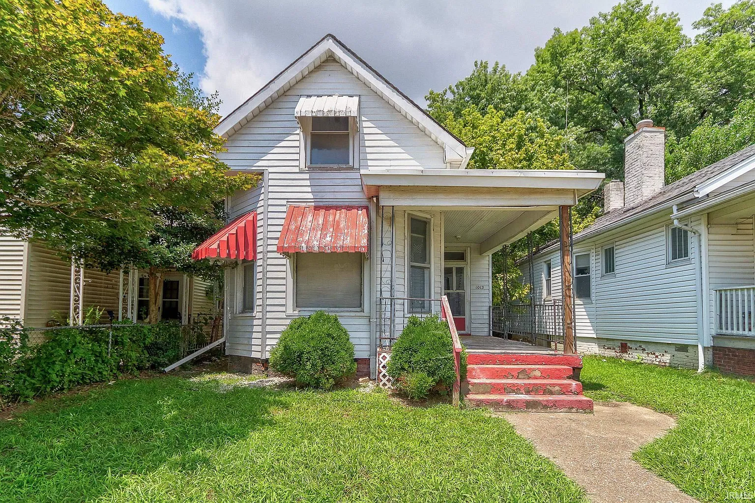 1013 W Iowa St photo 1