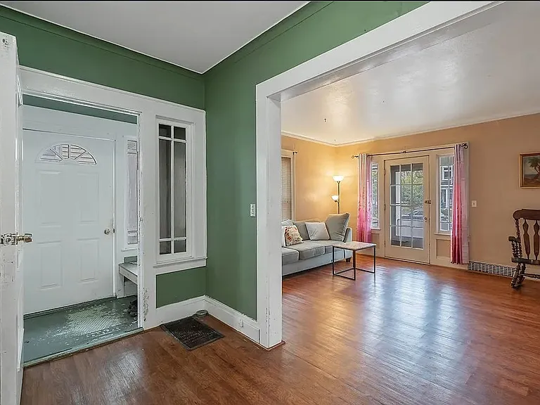 228 Cambridge St — Photo 7