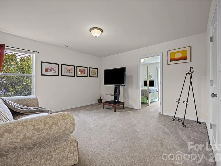 409 Elizabeth Valley Ln — Photo 13