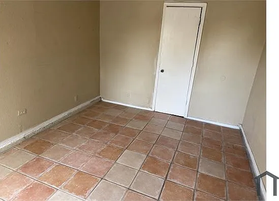 5907 Sunrise Vlg — Photo 3