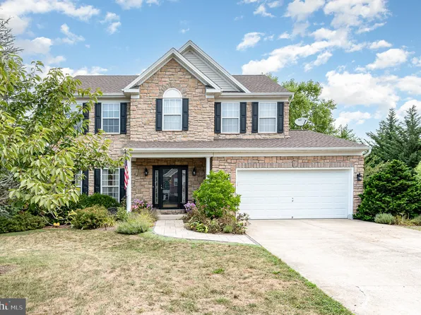 605 Sandpiper Ln, New Cumberland, PA 17070