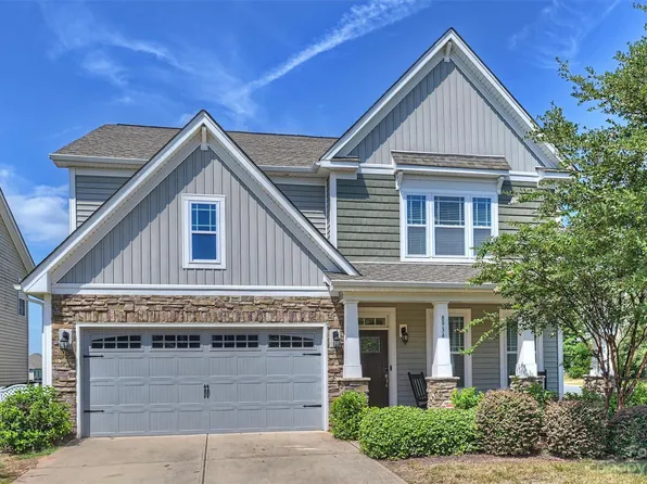 8934 Inverness Bay Rd, Charlotte, NC 28278