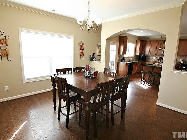 737 Keystone Park Dr — Photo 5