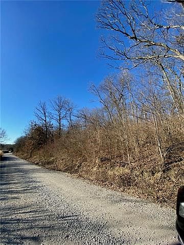 2nd image of Lakeside Dr