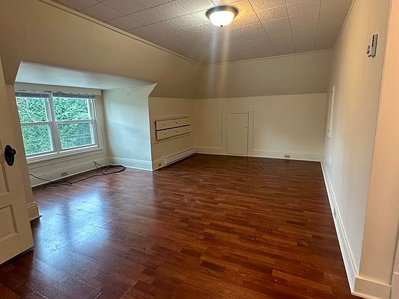 3rd image of 603 S Center St #C