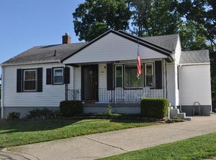 30 Hazelwood Cir, Dayton, OH 45449