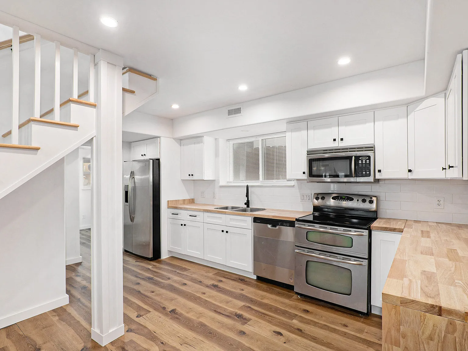 2 bed, 1500 sqft, $1,875 — Photo 1