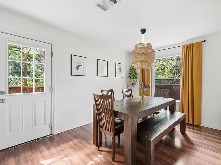 1616 Strickland Dr — Photo 14