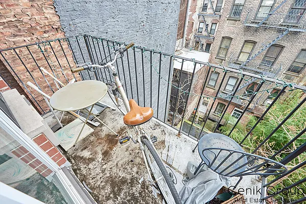 Rented by Genik Group Corp | media 15