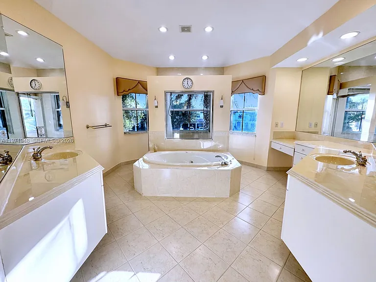5028 SW 170th Ave — Photo 40