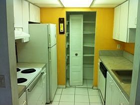 4th image of 500 NE 2nd St APT 420