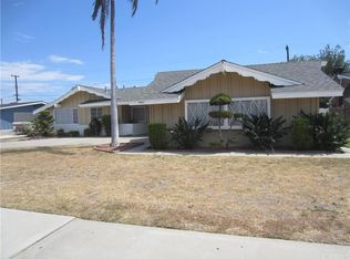 8852 Kennelly Ln, Anaheim, CA 92804