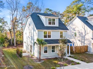 1167 N Caswell Ave, Southport, NC 28461