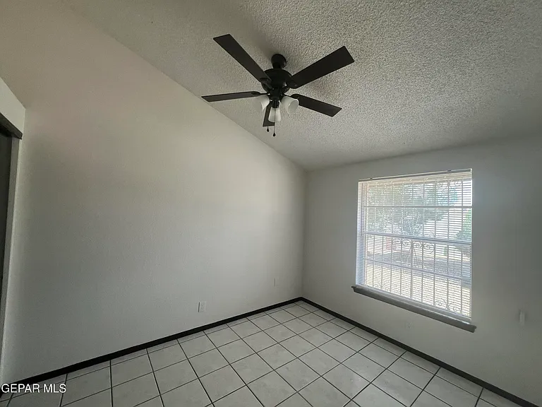 7772 Iroquois Dr — Photo 13