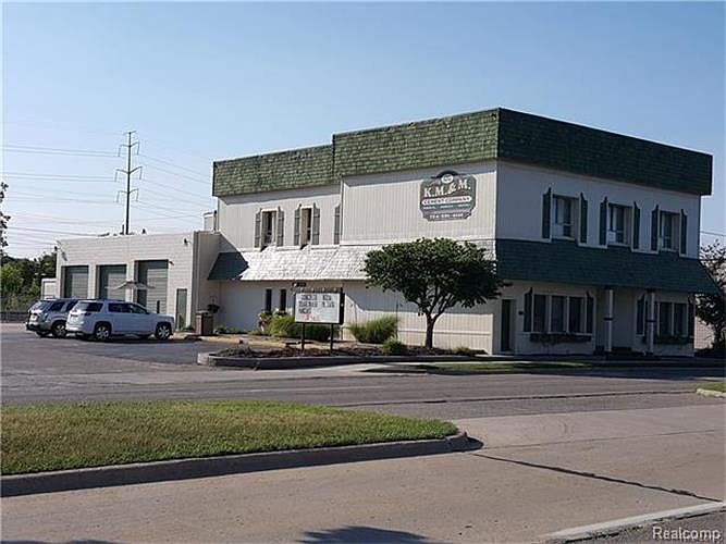 1st image of 410 W Jefferson Ave
