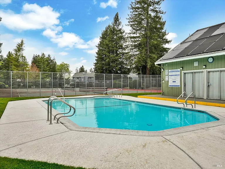 601 Racquet Club Cir — Photo 41