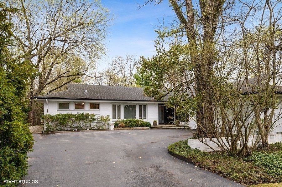 1st image of 710 Strawberry Hill Dr