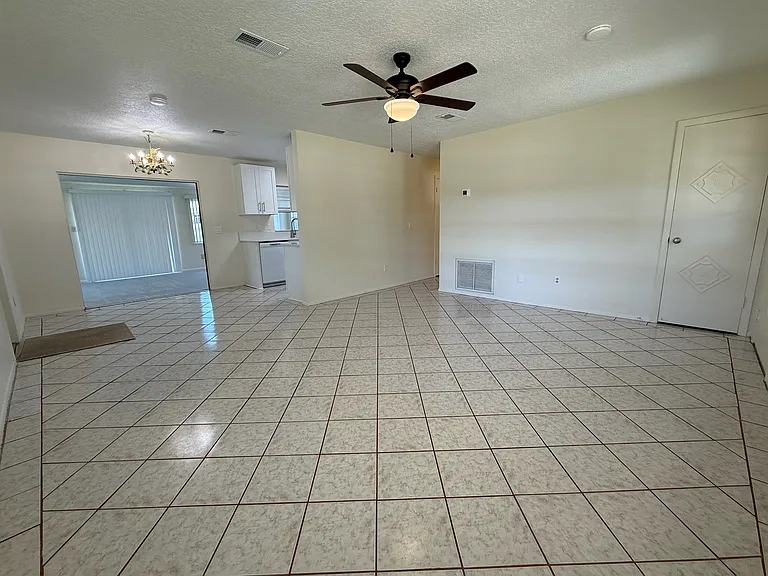 209 Phoenetia Dr — Photo 28