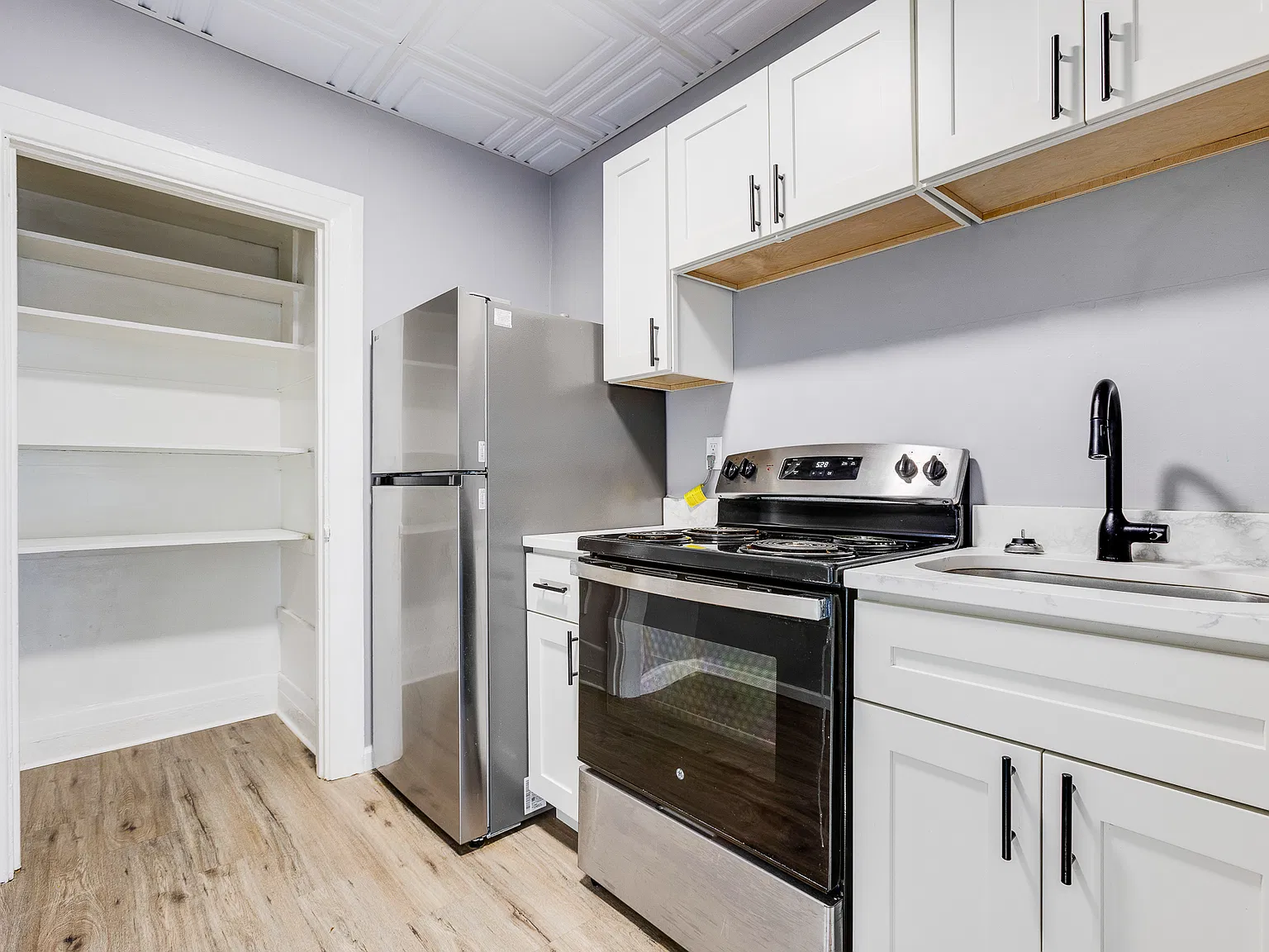 1 bed, $950 — Photo 3
