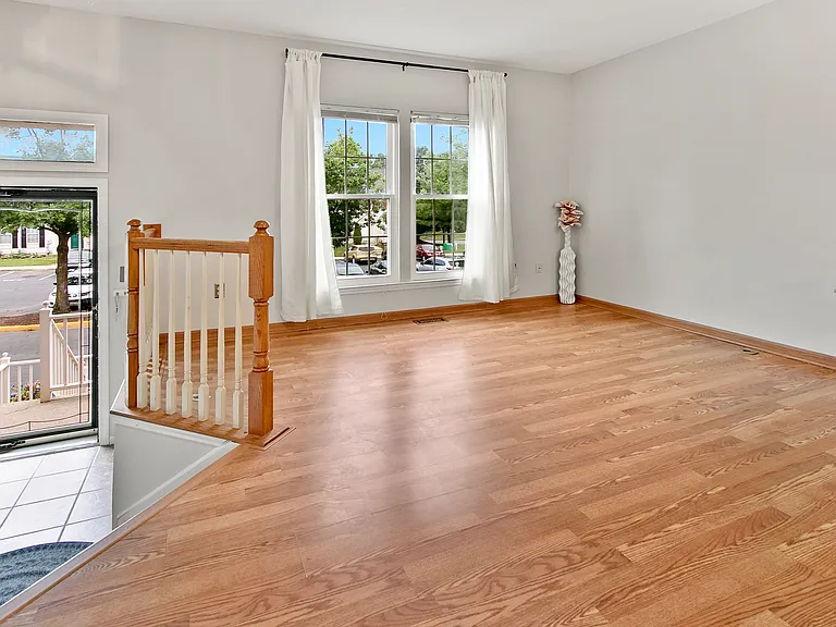 529 Sugarbush Cir — Photo 5